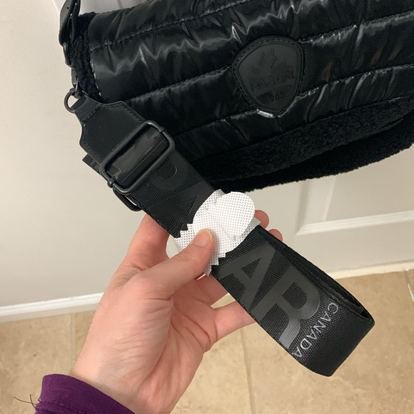 Pajar Quilted Puffer Crossbody Bag with Black Sherpa Border - Picture 16 of 17